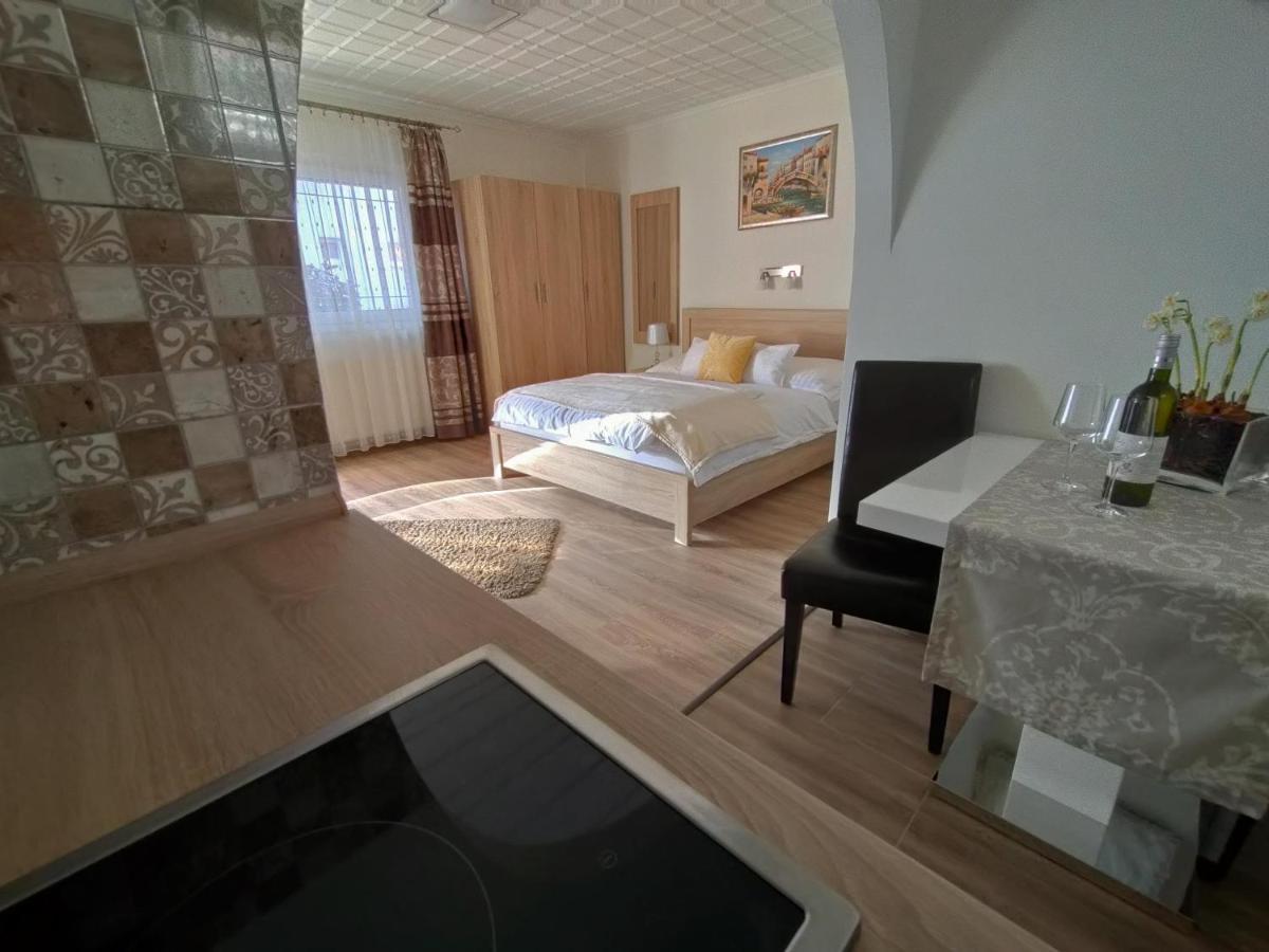 Szecsenyi Apartman Hévíz المظهر الخارجي الصورة