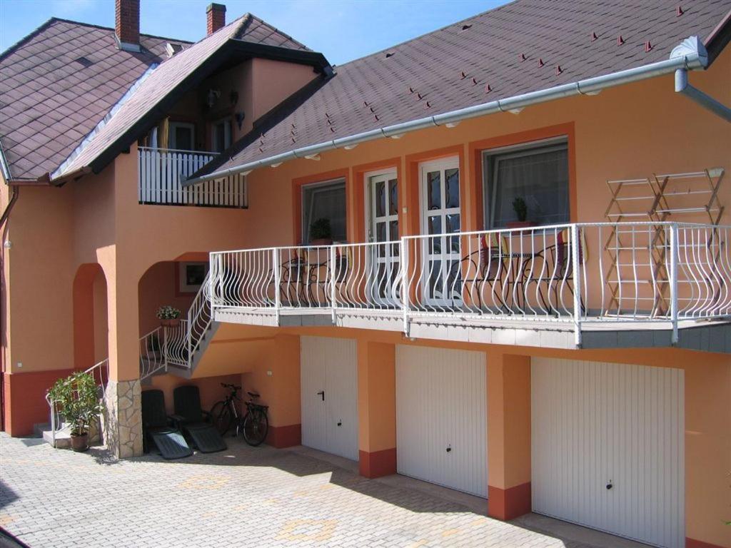 Szecsenyi Apartman Hévíz المظهر الخارجي الصورة