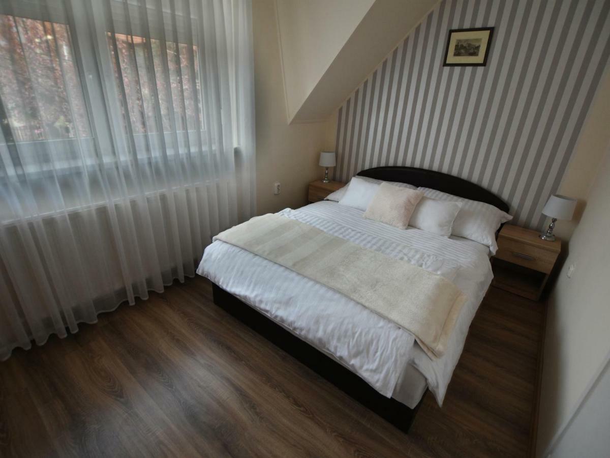 Szecsenyi Apartman Hévíz المظهر الخارجي الصورة